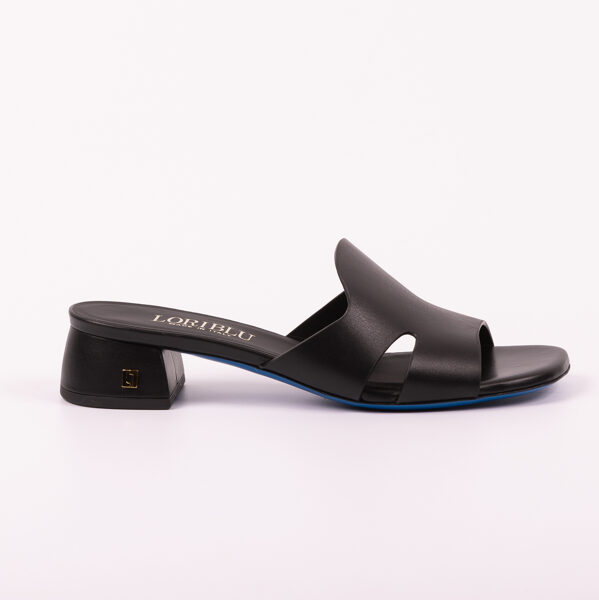 Women's shoes