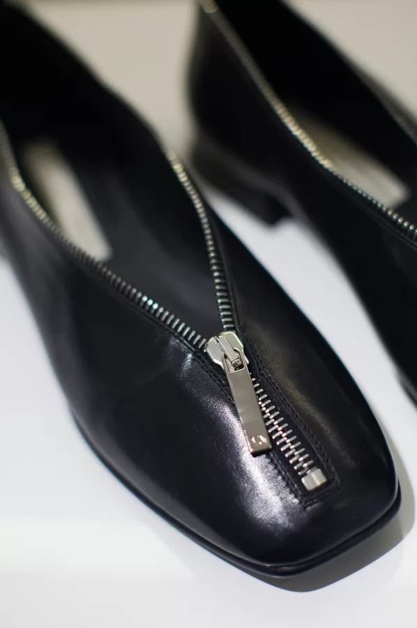 Women's shoes